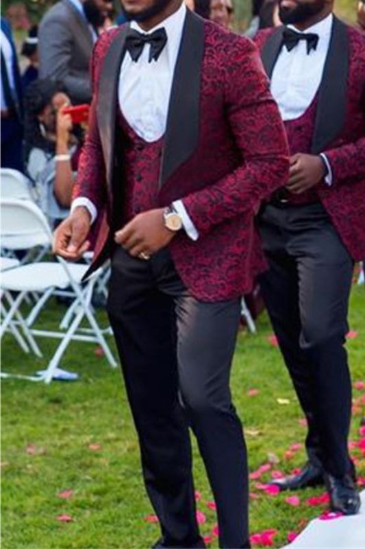 New Fashion Red Jacquard Three Piece Shawl Lapel Wedding Groomsmen Suit Online