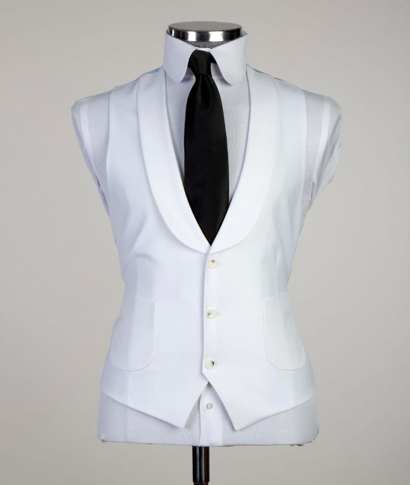 New White Pointed Lapel Three-Piece Business Suit