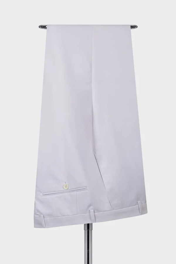 Stylish White Double-Breasted Men's Two-Piece Suit with Three Pockets