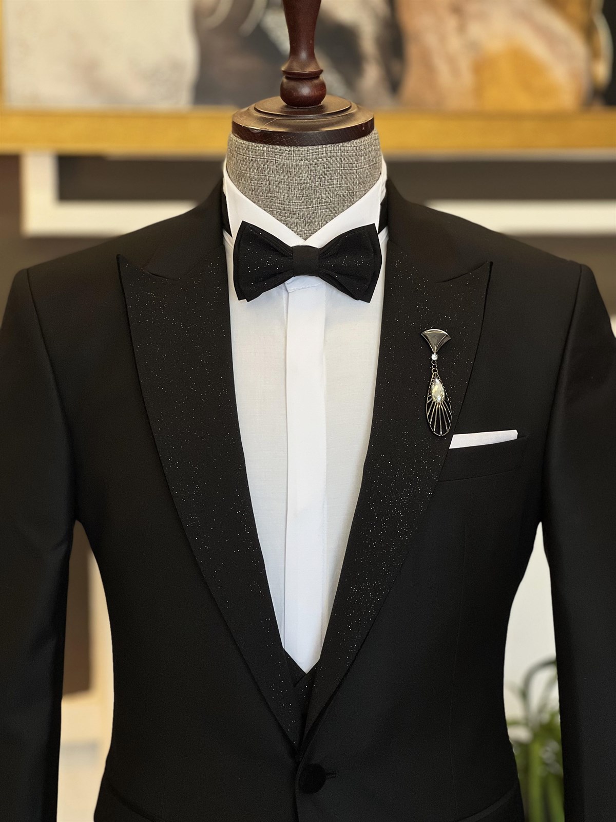 Carlton Chic Black Glitter Point Lapel Three-Piece Wedding Suit