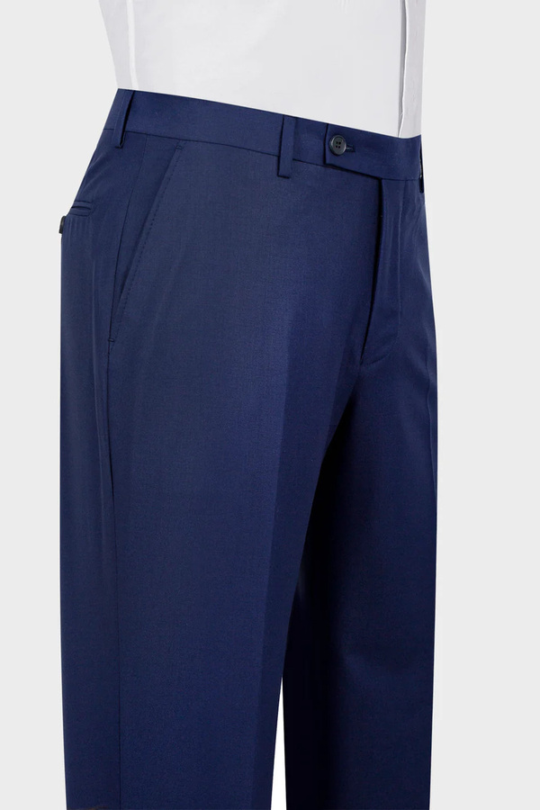 Dark Blue Double-Breasted Three-Pocket Suit Six Buttons