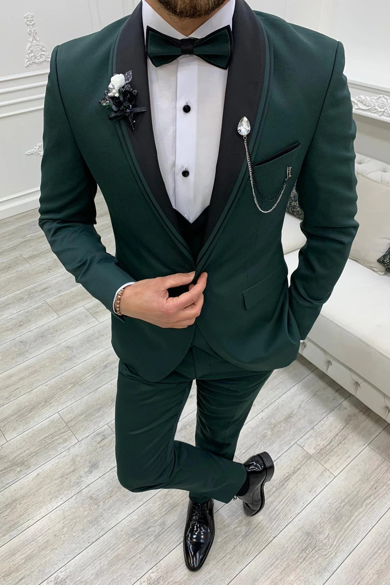 Modern Dark Green Slim Fit Velvet Peak Lapel Tuxedo