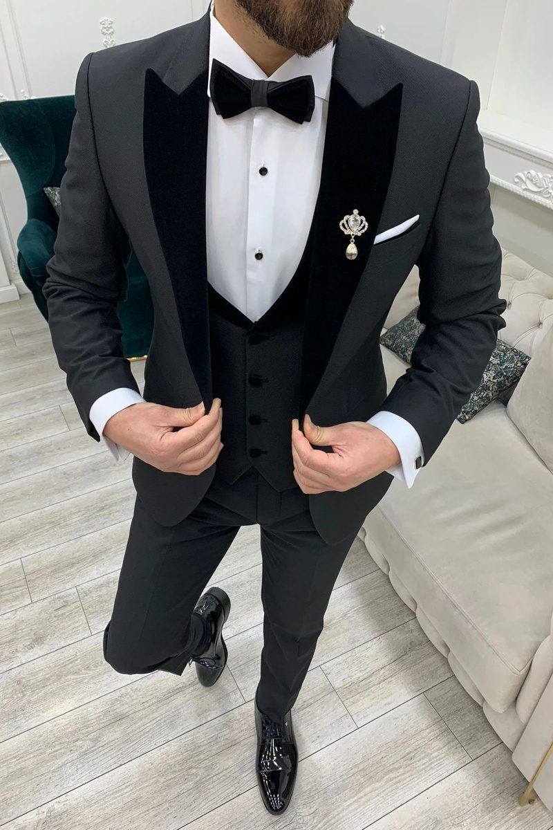 Modern Fashion Black Velvet Slim Fit Three-Piece Tuxedo with Peak Collar