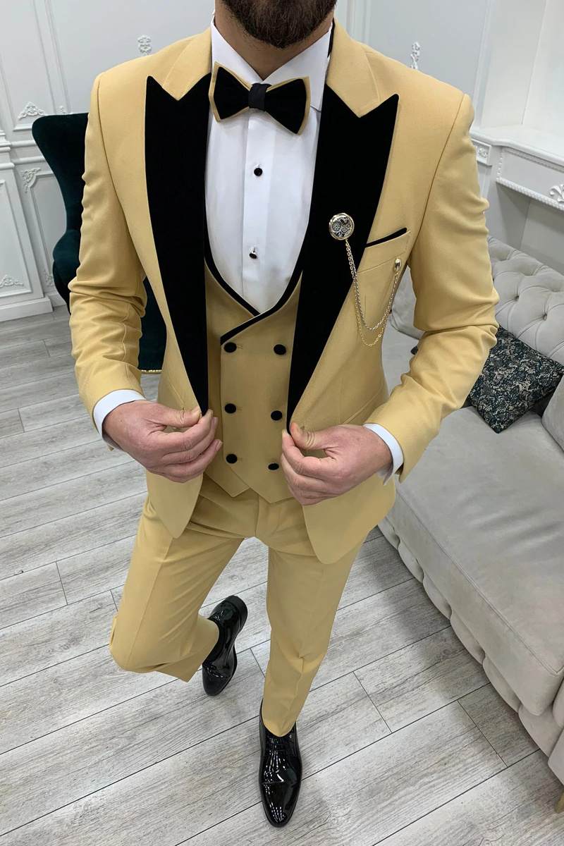 Modern Fashion Yellow Slim Fit Velvet Peak Collar Three Piece Tuxedo