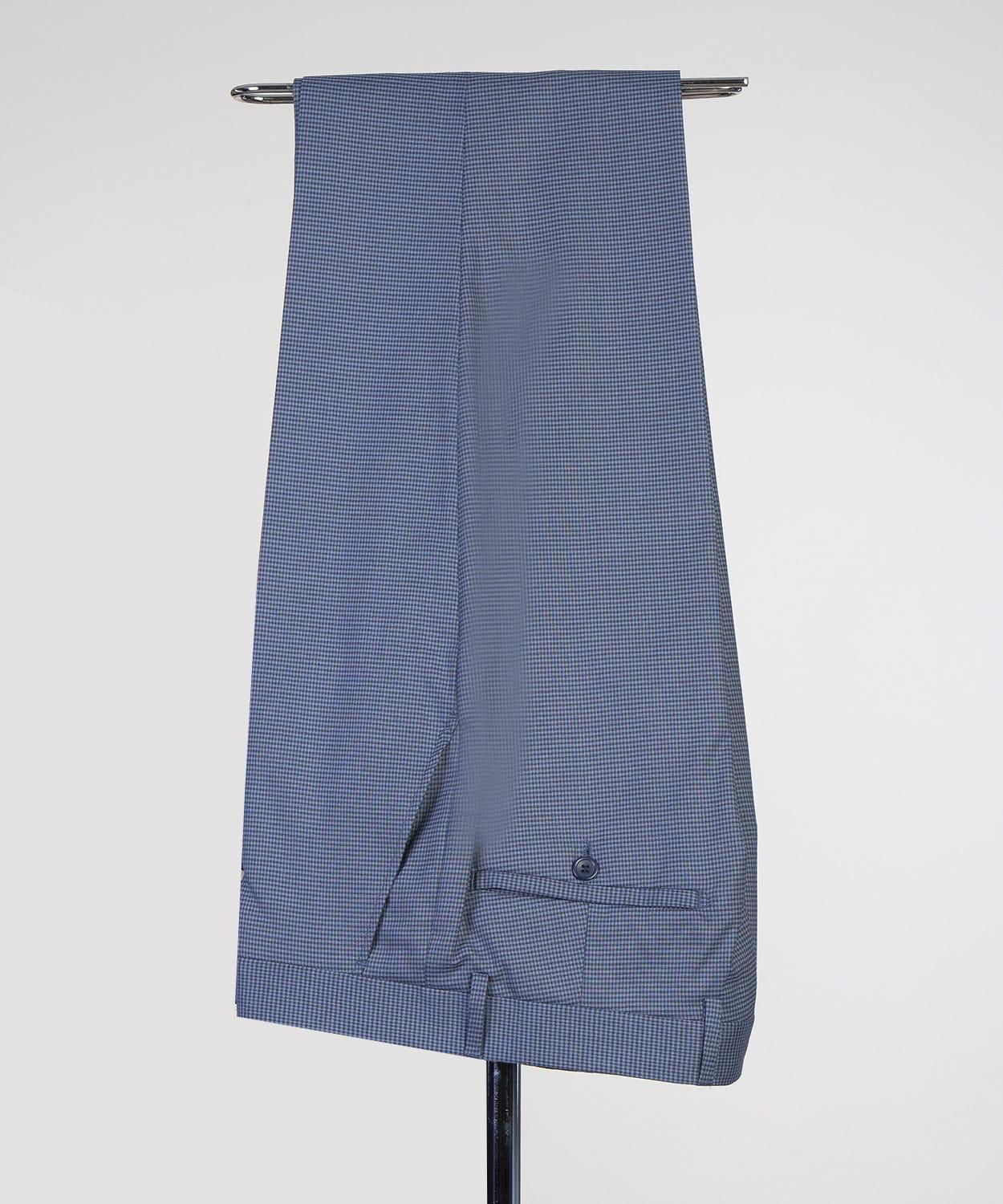 Gray Point Collar Three-Piece Business Suit