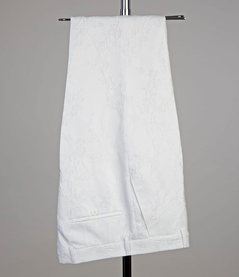 White Jacquard Shawl Lapel Three-Piece Wedding Suit