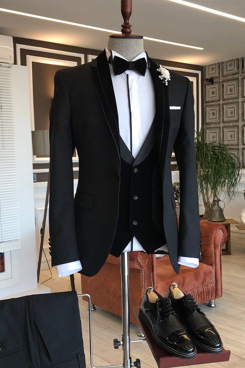Derrick Classic Three-Piece Black Shawl Lapel Slim Fit Groom Wedding Tuxedo