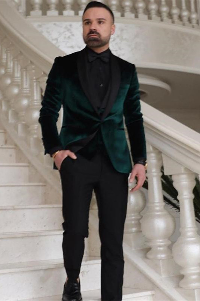 Dark Green Velvet Three-Piece Fashion Shawl Lapel Wedding Groom Suit