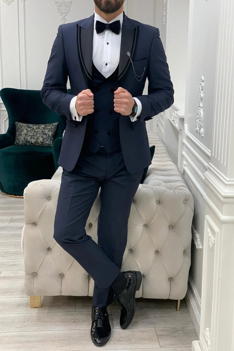 Calm Navy Blue Three-Piece Tailcoat with Peak Collar Tuxedo