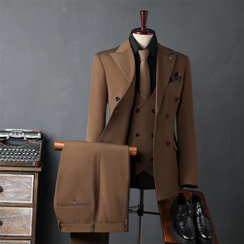 Italian Brown Lapel Slim Fit Suit Wedding Business Suit with Adjustable Chest Button