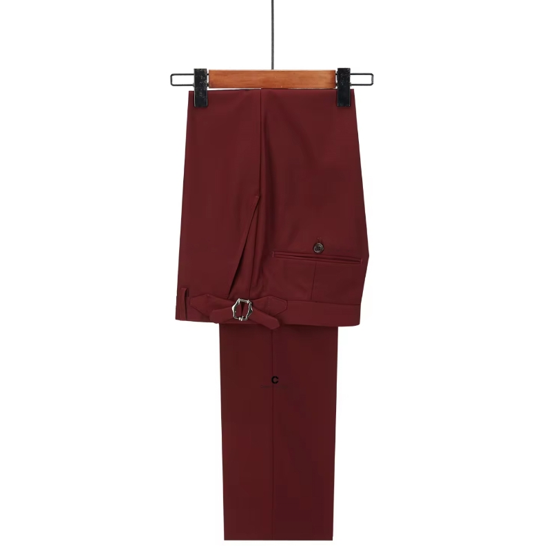 Charming Burgundy Peak Lapel Double-Breasted Gold Buttons Prom Suit