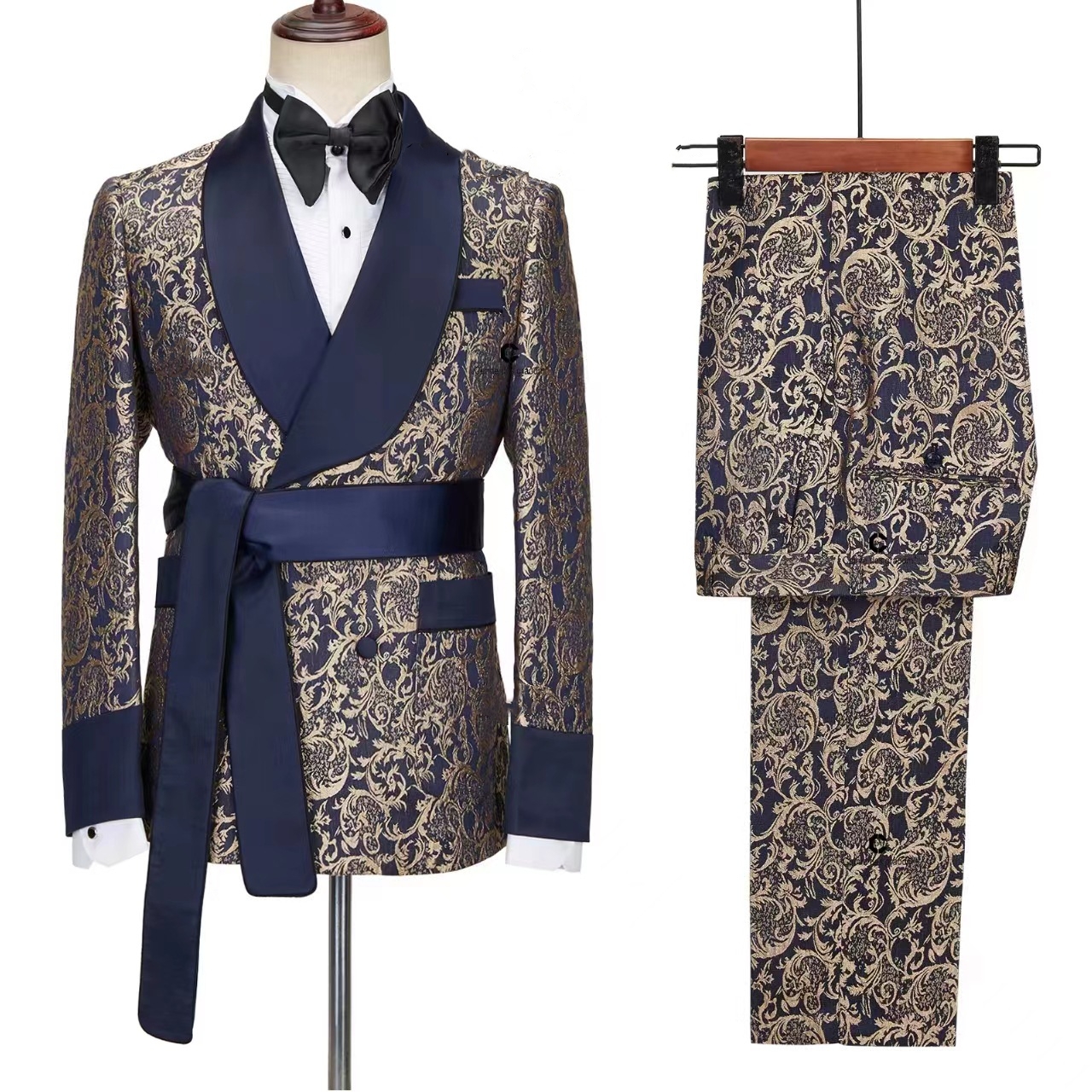 Navy Blue Men's Robe Suit with Shawl Collar Belted Banquet Suit