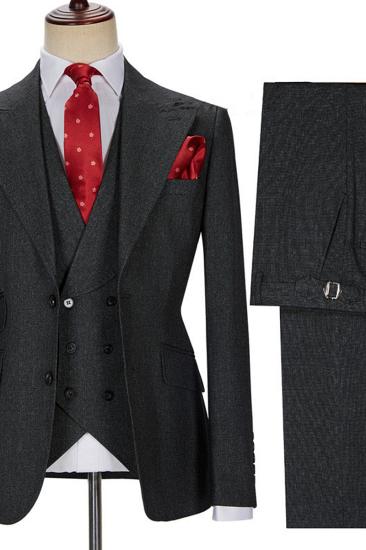 The  black three-piece pointed lapel business men's suit_3