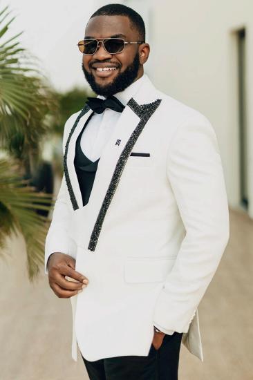 Gentle White Three Pieces Wedding Suits With Beading Lapel_2