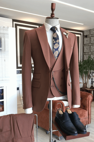 Herbert Fashion Burgundy 3 Piece Point Lapel Mens Business Suit_2